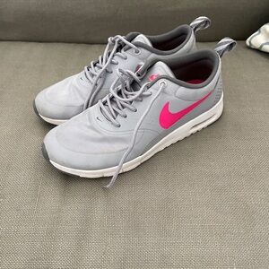 Nike Air Max Thea 5.5y